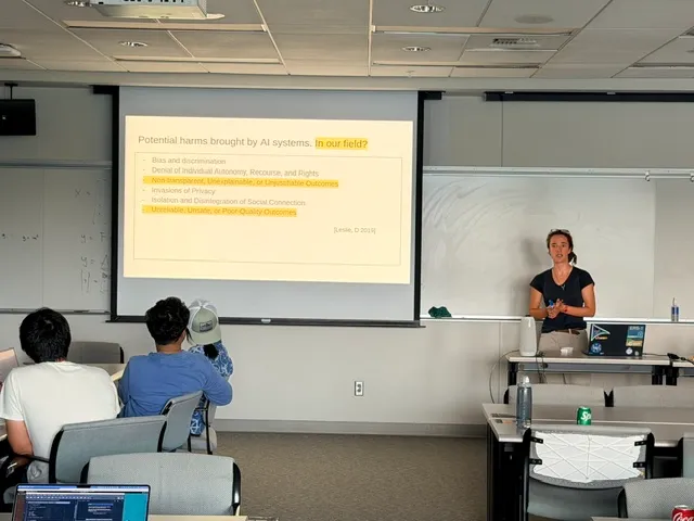 Inès hosting an AI ethics discussion